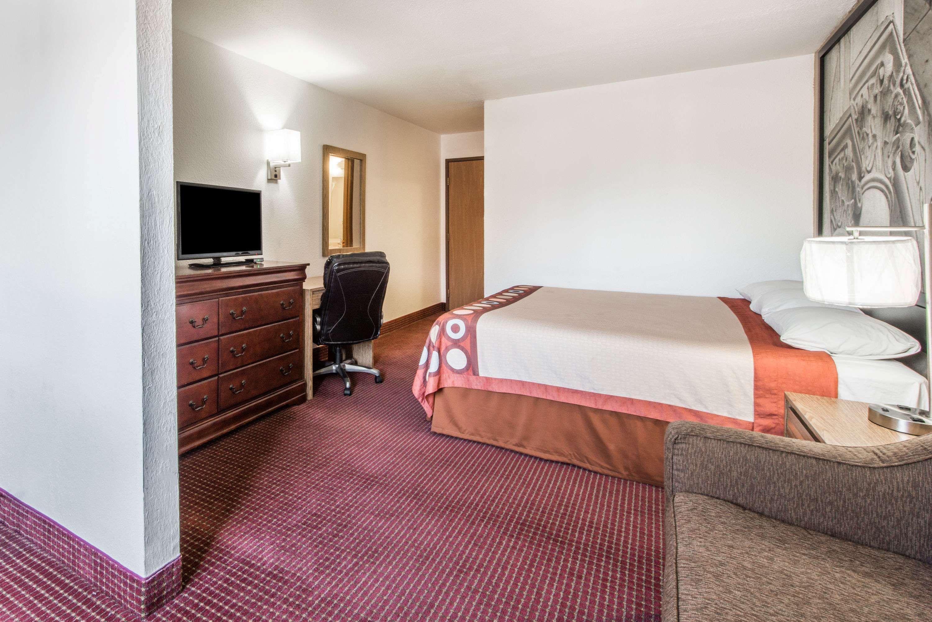 Super 8 By Wyndham Elizabethtown Ξενοδοχείο Εξωτερικό φωτογραφία