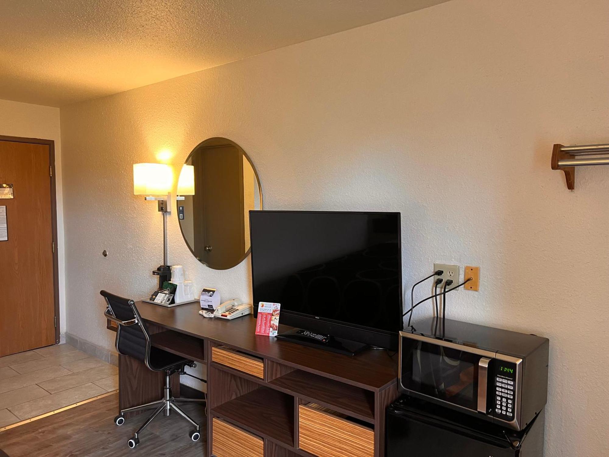 Super 8 By Wyndham Elizabethtown Ξενοδοχείο Εξωτερικό φωτογραφία